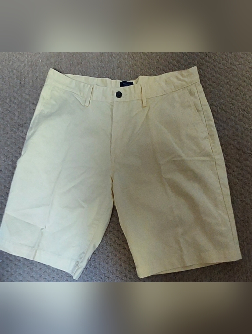 Gap Khakis Chinos Lived In Shorts Size 35 Yellow Flat Front Preppy Cotton